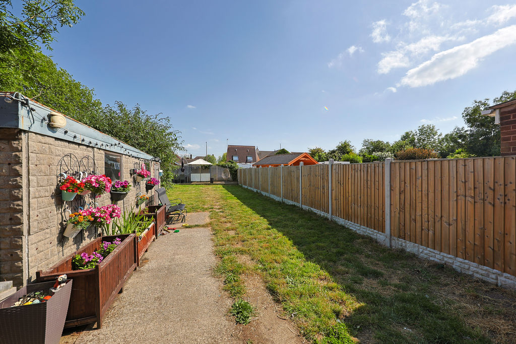 Rose Avenue Calow